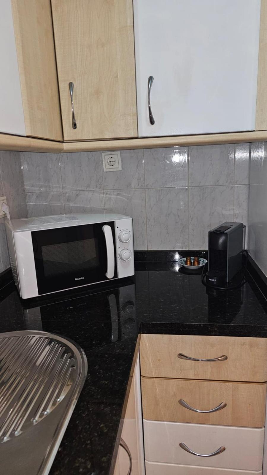 Ideal Holiday Apartment One Bedroom City Center مالقة المظهر الخارجي الصورة
