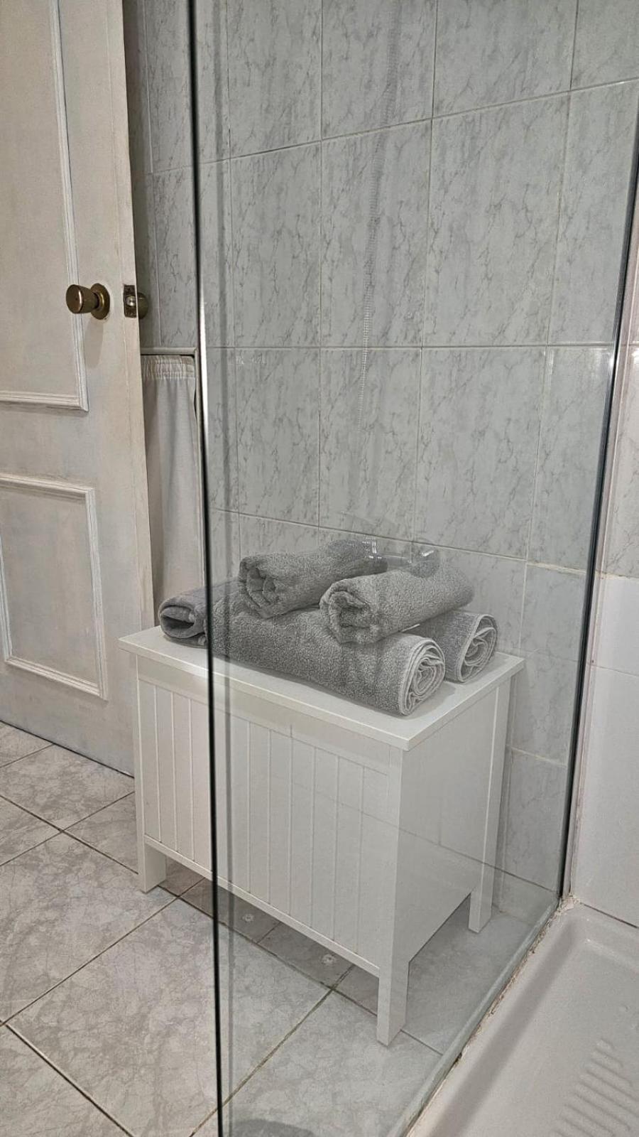 Ideal Holiday Apartment One Bedroom City Center مالقة المظهر الخارجي الصورة