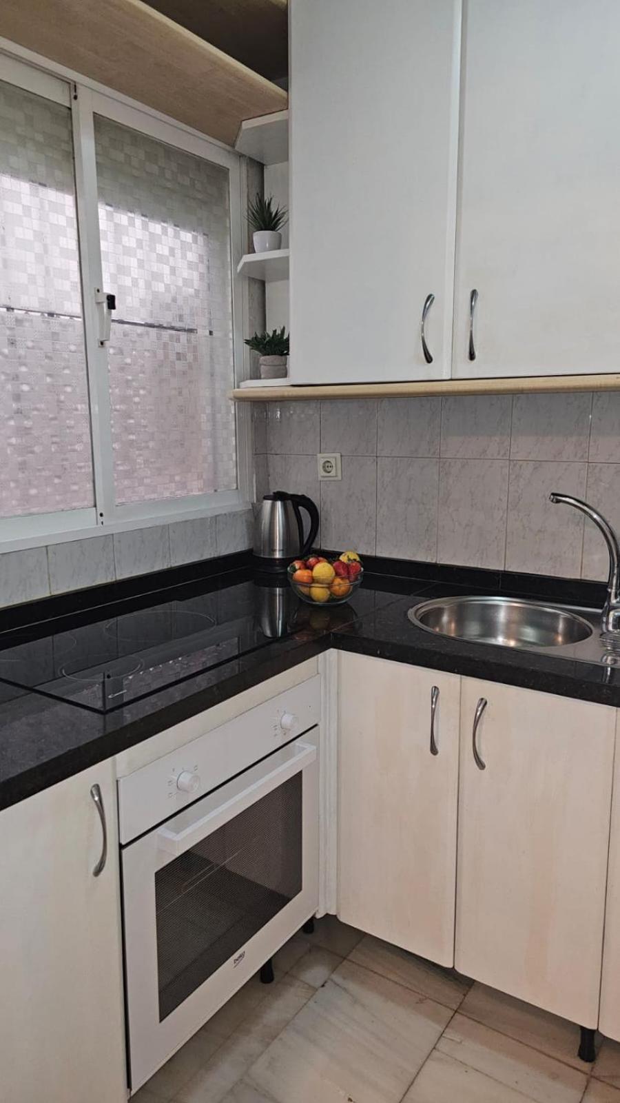 Ideal Holiday Apartment One Bedroom City Center مالقة المظهر الخارجي الصورة