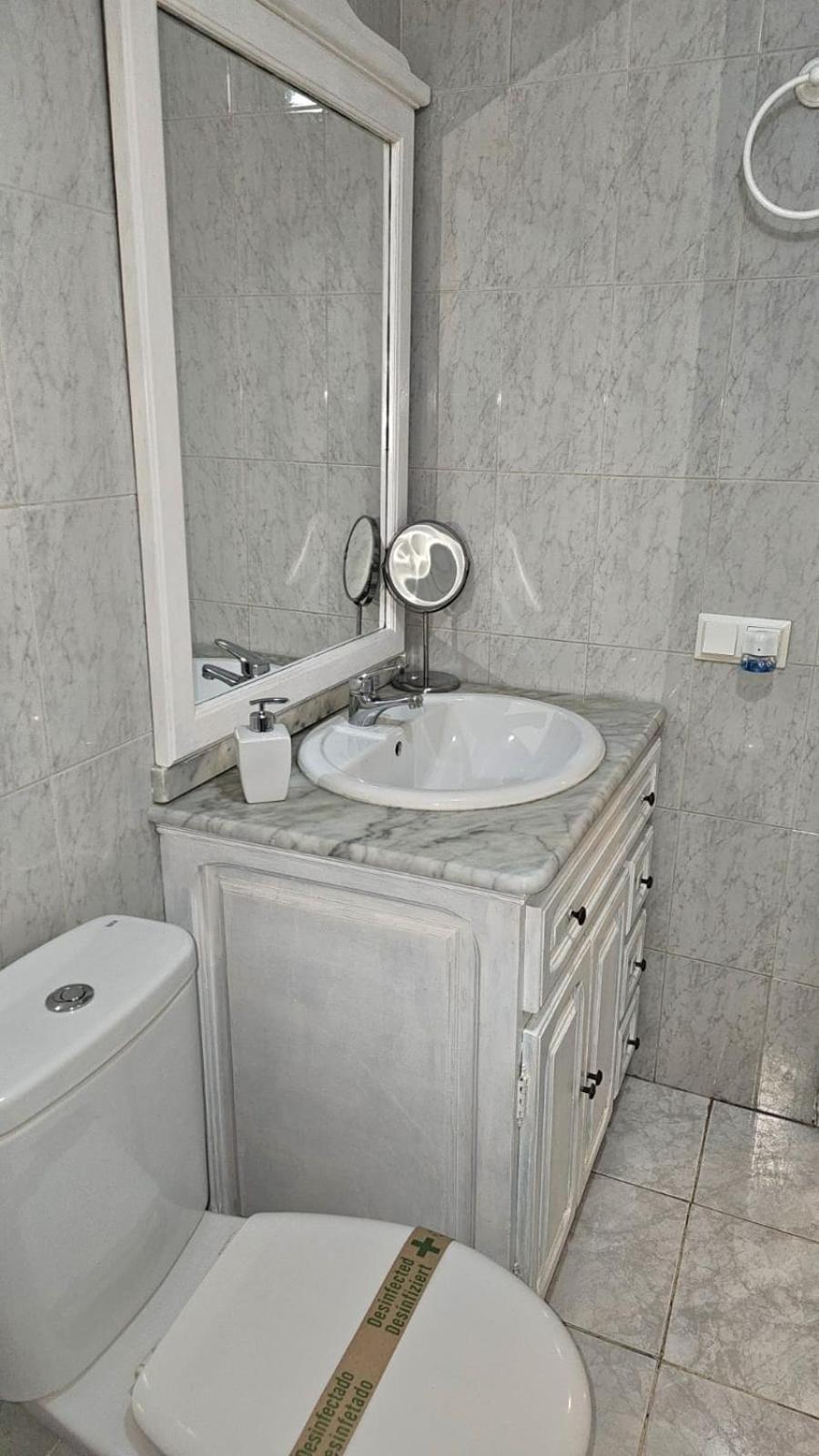 Ideal Holiday Apartment One Bedroom City Center مالقة المظهر الخارجي الصورة